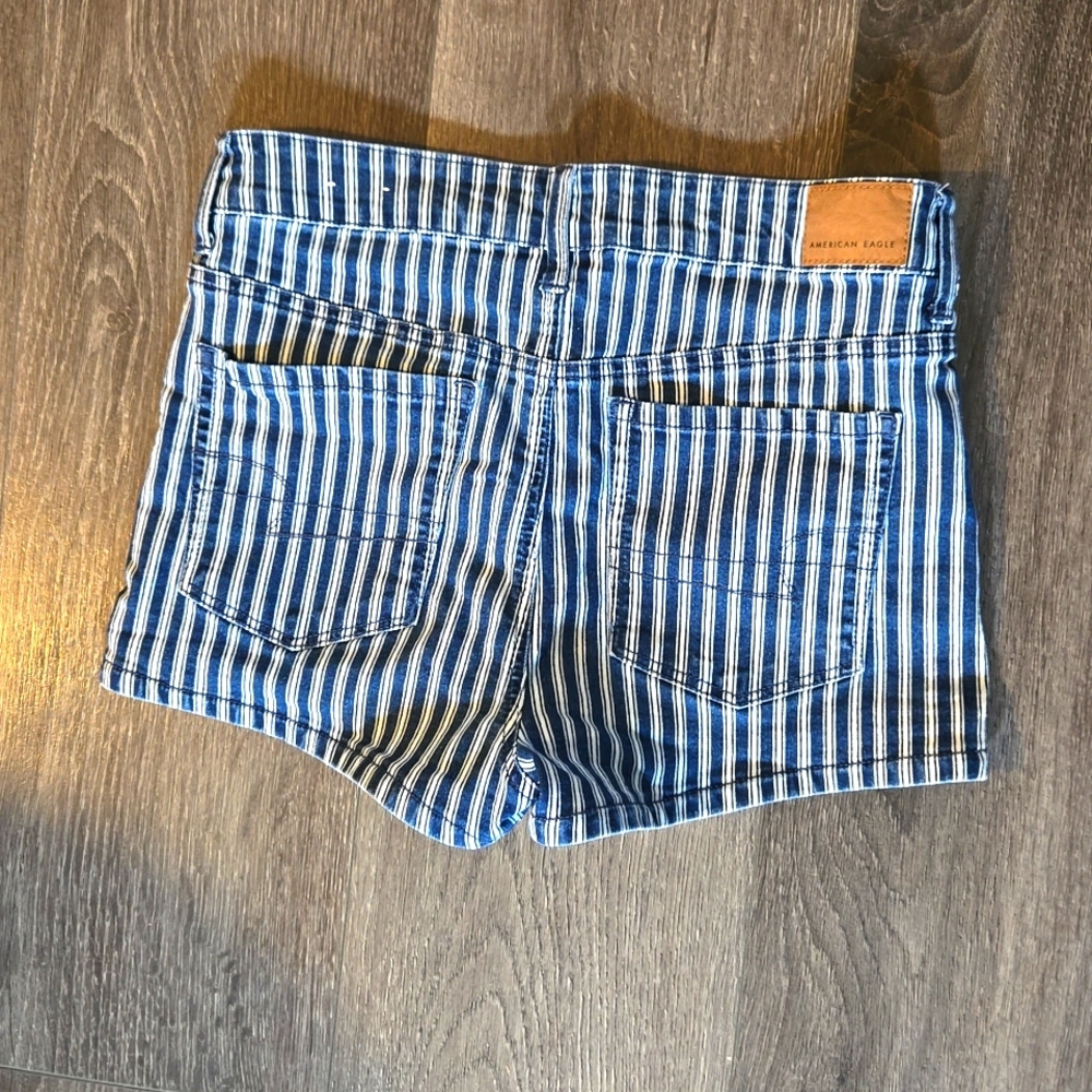 American Eagle blue/white striped shorts